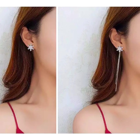 “Winter Wonderland” Snowflake Diamond Drop Earring - Picture 9 of 9